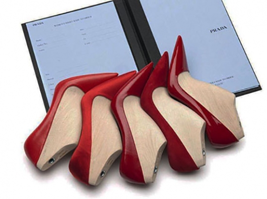 prada-servico-exclusivo-de-made-to-order-de-sapatos 530 394 100