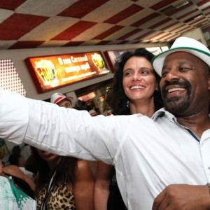 Selfie no samba  (Foto: Divulgação)