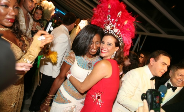 Festa reúne centenas de celebridades em ritmo de carnaval (foto: divulgação)