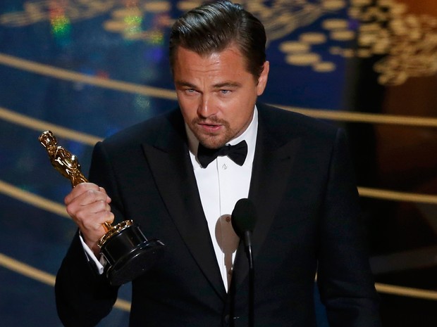 Leonardo DiCaprio recebe Oscar de melhor ator por 'O regresso'' (foto: divulgação)