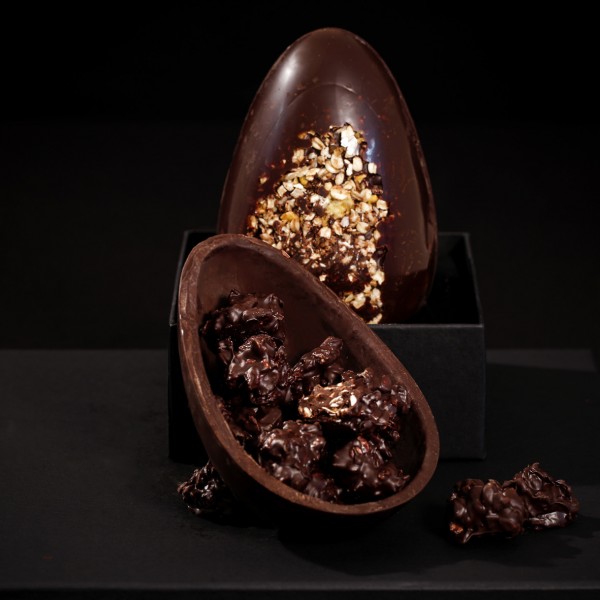 Pecadille - chocolate 70% cacau aromatizado com gengibre e canela, com crocante de granola artesanal Twins Granola (R$ 109,00). com 480kcal em 100g (Foto: divulgação) 
