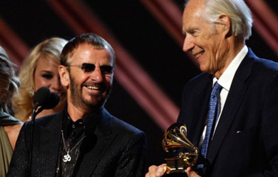 Ringo Star e George Martin (foto: divulgação)