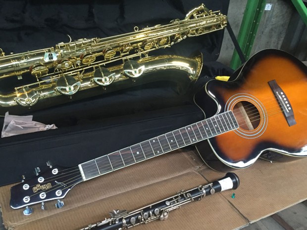 Instrumentos musicais do leilão (Foto: Divulgação/Receita Federal)