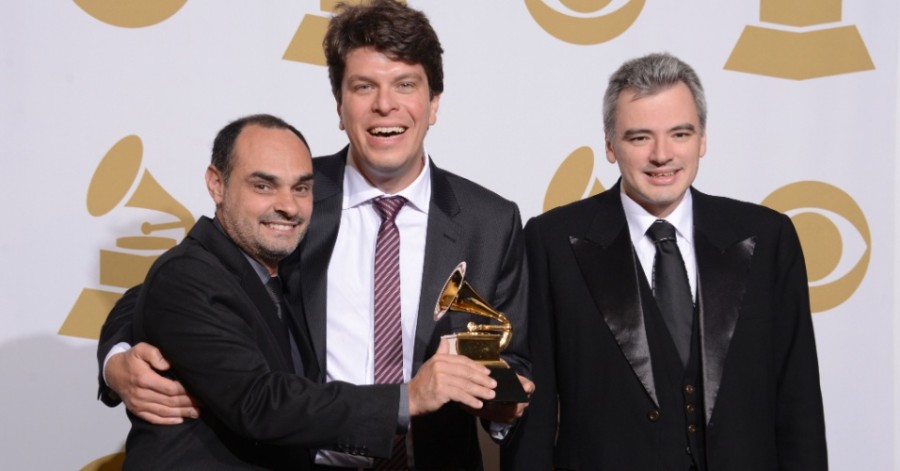 Trio Corrente lança o primeiro trabalho após a conquista do Grammy Latino (Foto: Divulgação)