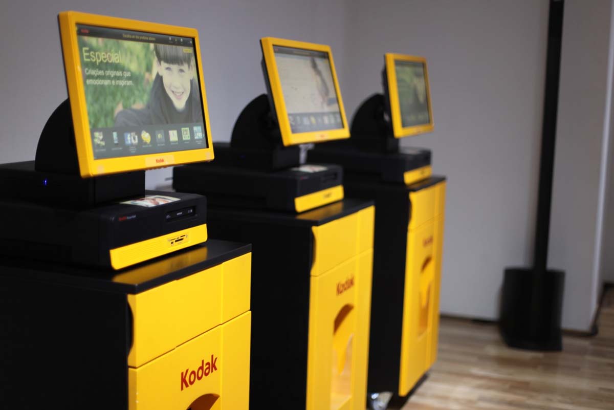 No computador e impressora do Kodak Kiosk, é possível imprimir as imagens em questão de segundos (Foto: Divulgação)