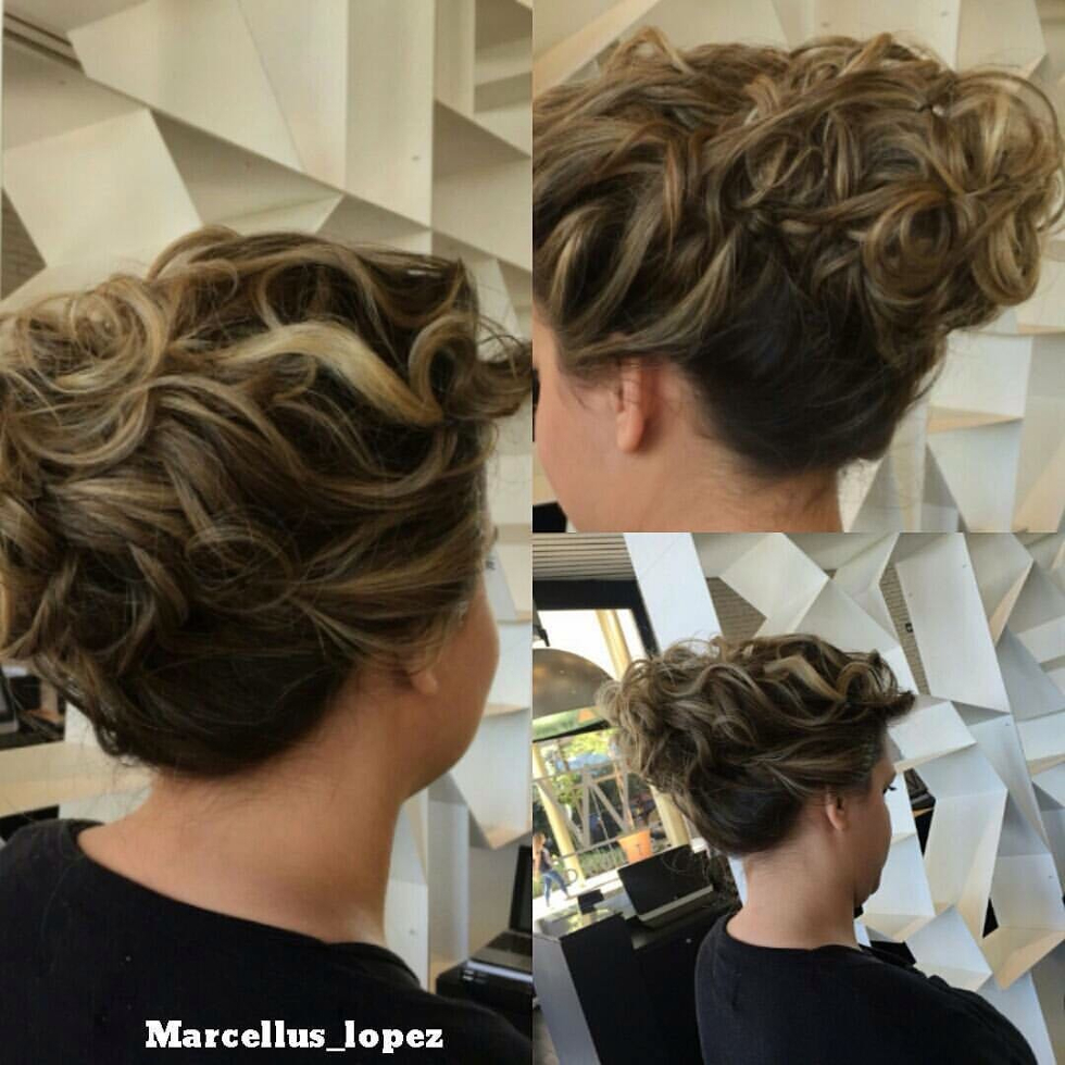 Sua técnica de descontraídos trouxe penteados conceito verão 2017 como o europeu #coquegrego (Foto: Marcellus Lopez)